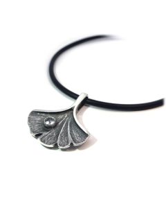 Finnlandschmuck Nordform Ginkgoblatt Anhänger mit Bergkristall  N-3-424